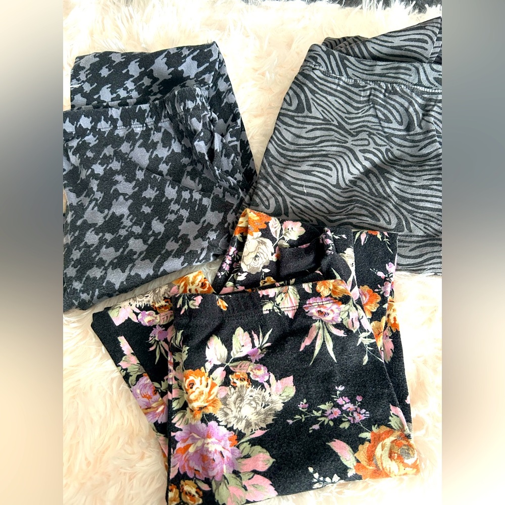 Set of 3 adorable leggings medium